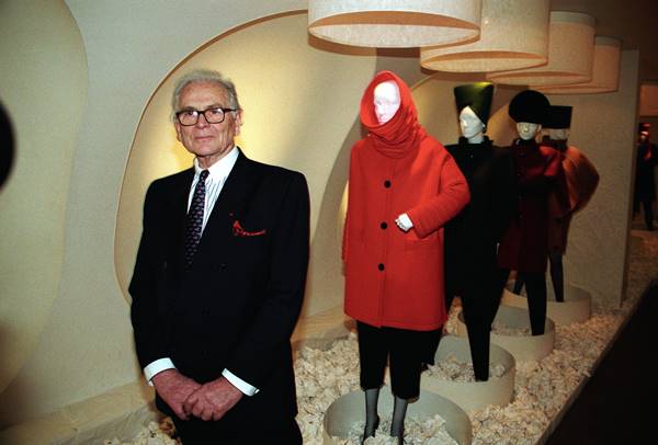 Estilista Pierre Cardin