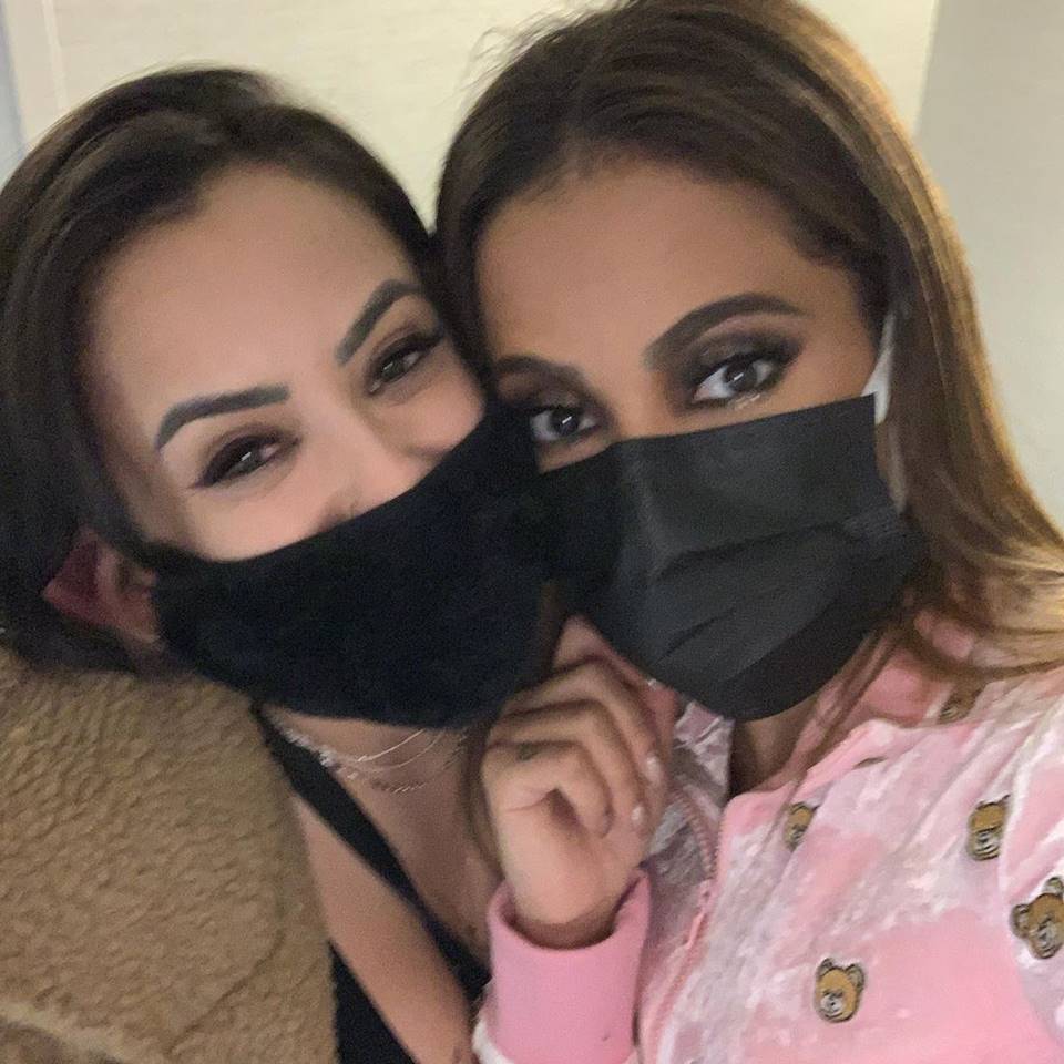 Anitta e fã em Nova York