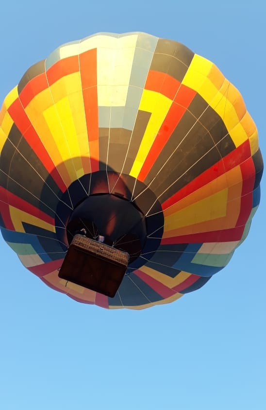 O gigante balão com 5 mil metros cúbicos de ar cortará o céu de Pirenópolis, a partir de 15 de Janeiro de 2021