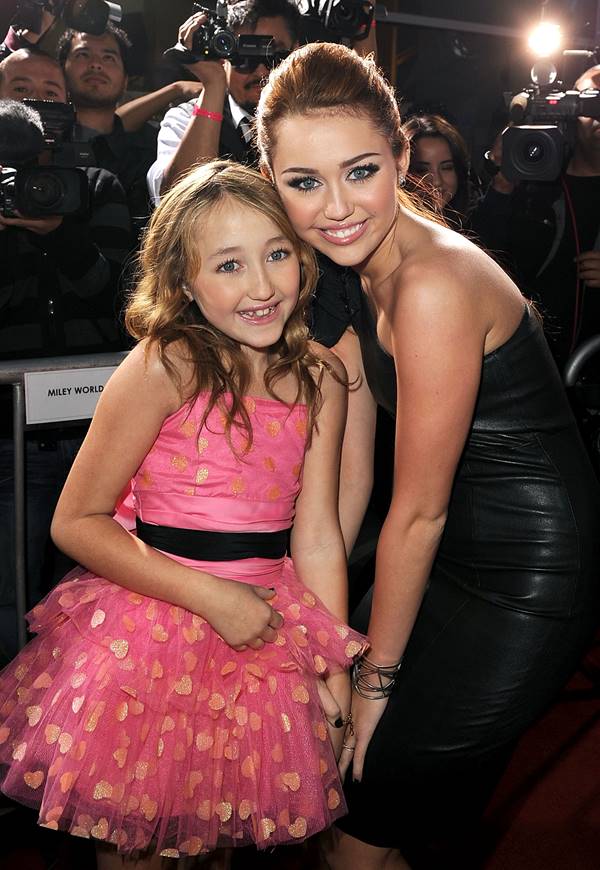 Noah Cyrus e Myley Cyrus