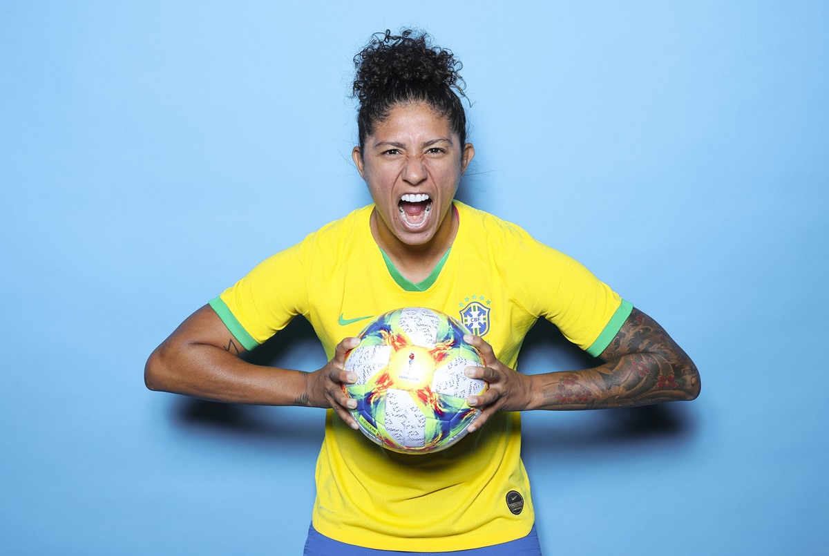 Cristiane sobre futebol na infância: “Queria ganhar bola e me davam boneca” | Metrópoles