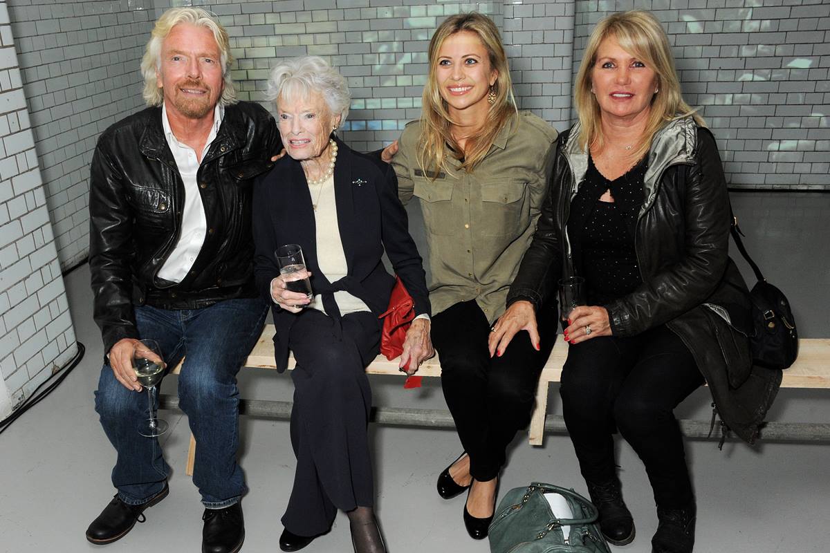 Richard, Eve, Holly e Joan Branson