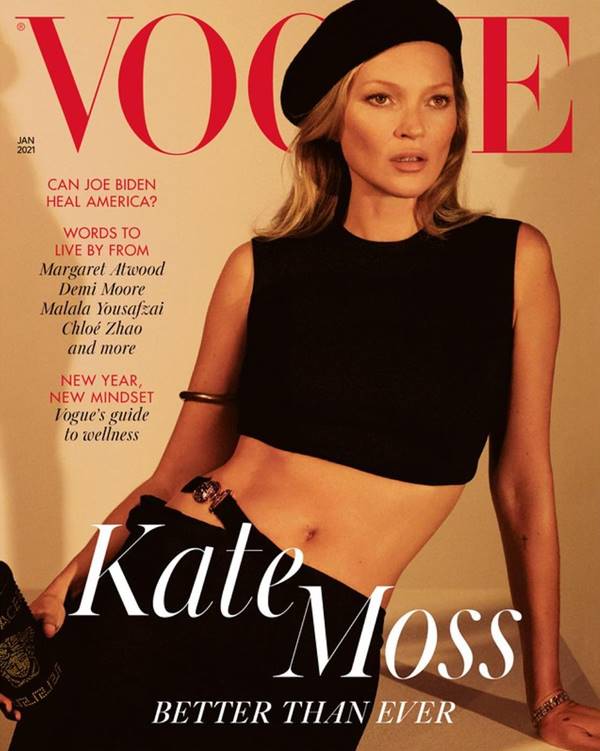 Kate Moss usando Versace em capa da Vogue UK