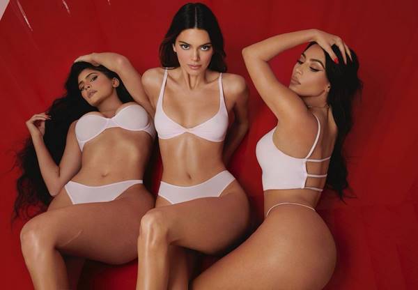 Kylie, Kendall e Kim em campanha da Skims para o Valentine's Day