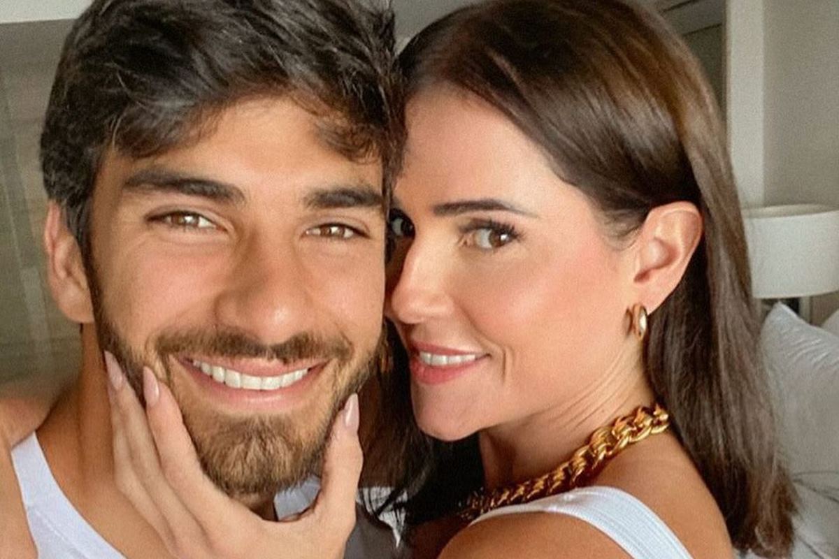 Deborah Secco surpreende e dá detalhes sobre o órgão genital do marido;  assista! | Metrópoles