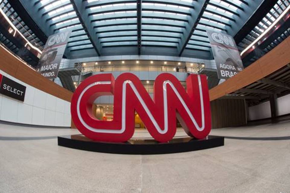 Crise nos bastidores? CNN Brasil faz cortes e anuncia mudanças