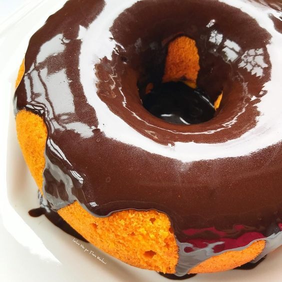 bolo de cenoura calda ganache