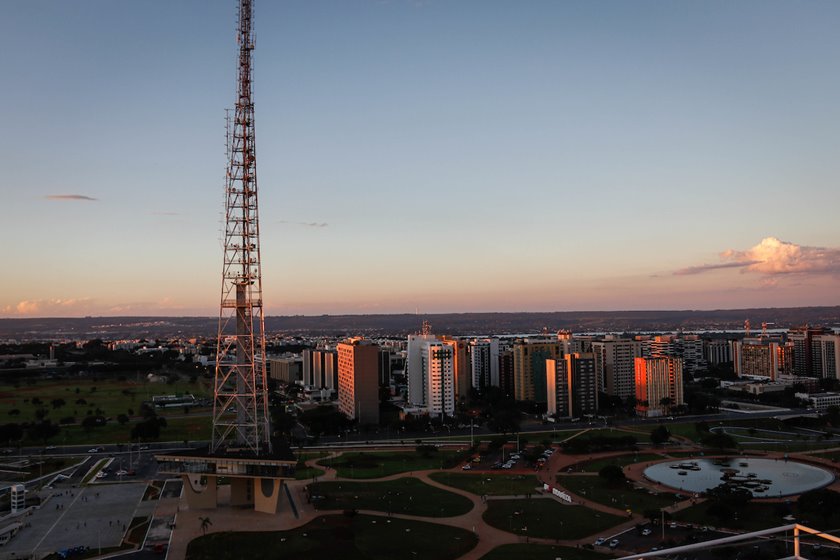 Brasília 61 anos, Happy Hour à Altura no heliponto do hotel Meliá