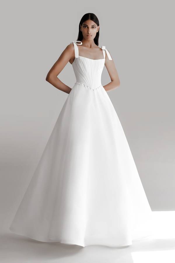 Vestido de noiva da coleção A Love Letter (Bridal 2022), da marca Prabal Gurung