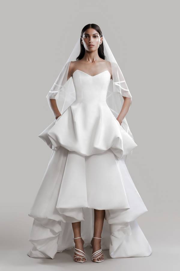 Vestido de noiva da coleção A Love Letter (Bridal 2022), da marca Prabal Gurung