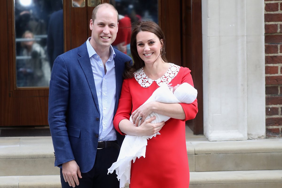 Príncipe William e Kate Middleton com Louis