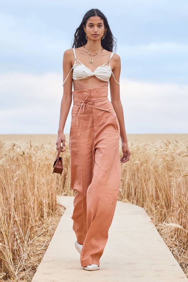 Look de primavera/verão 2021 da marca Jacquemus