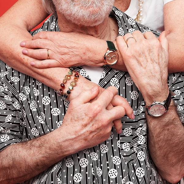 Casal em campanha de Dia dos Namorados da Dolce & Gabbana