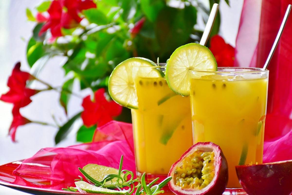 Suco de maracujá com limão