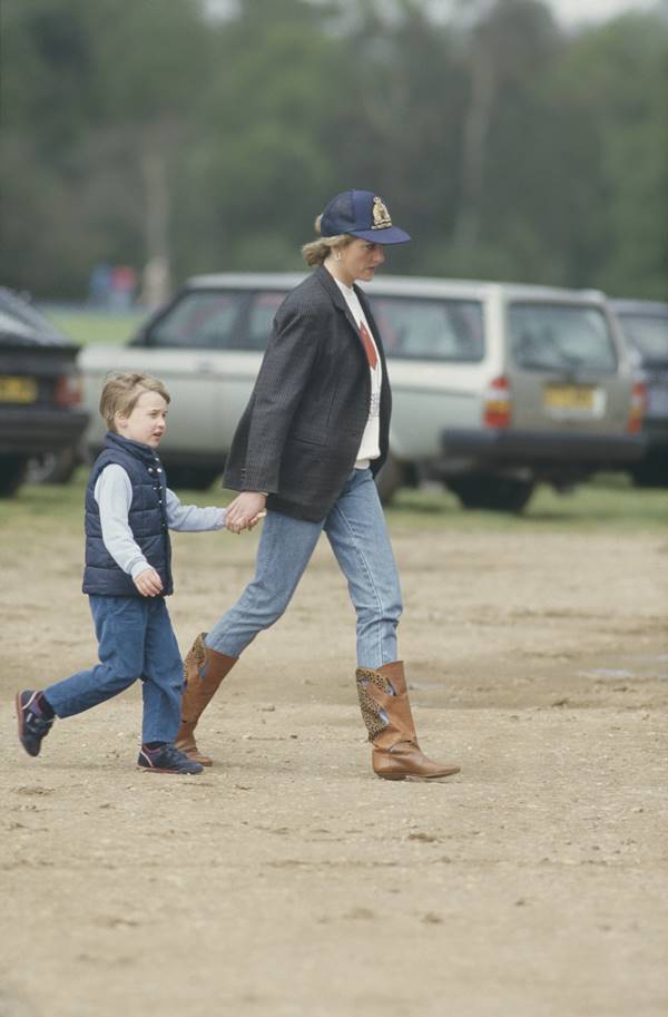 Lady Di com jeans