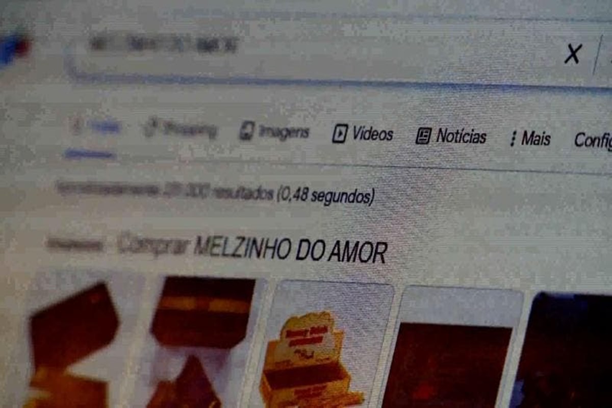 O "melzinho do amor" é vendido com as promessas de melhorar o desempenho sexual e ser 100% natural, no entanto é proibido pela Anvisa