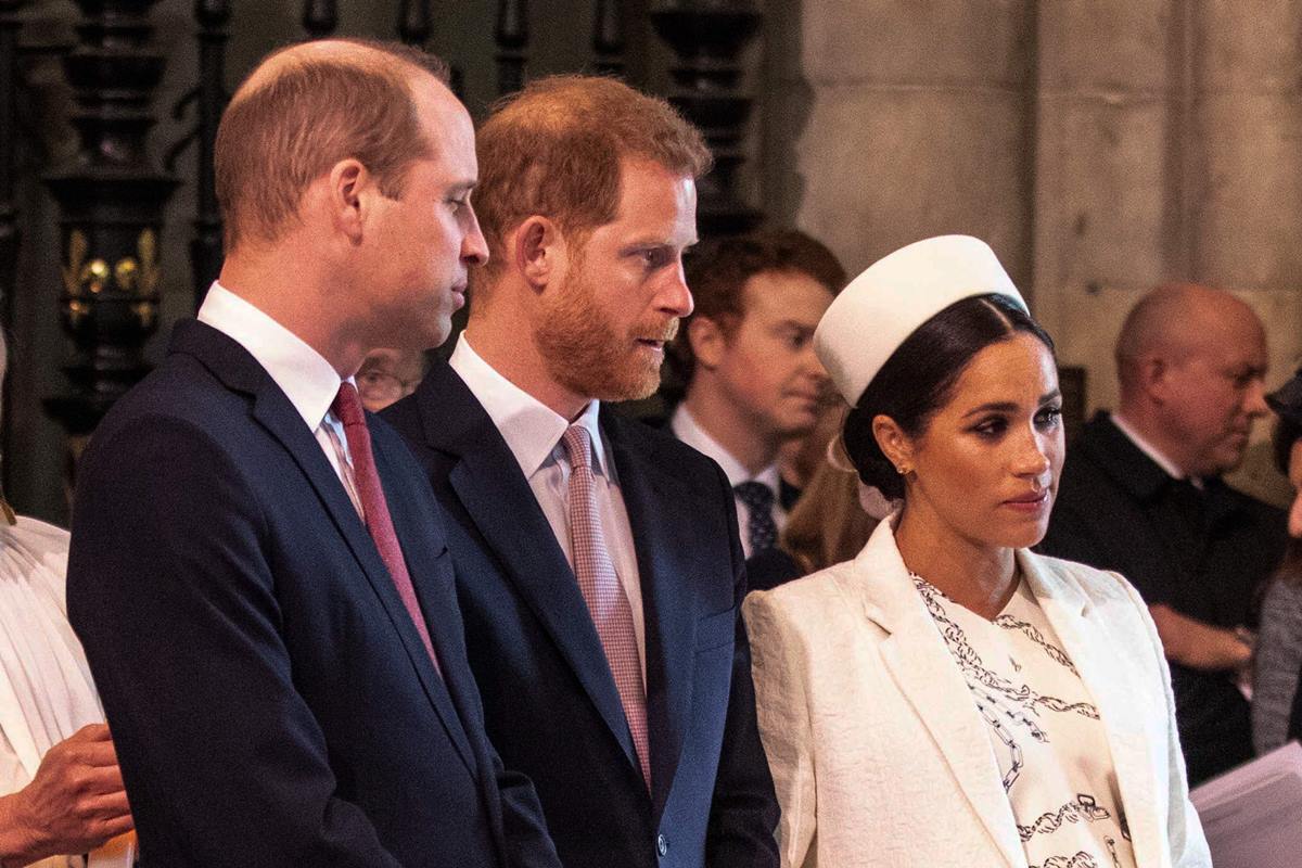 Príncipes William e Harry com Meghan Markle