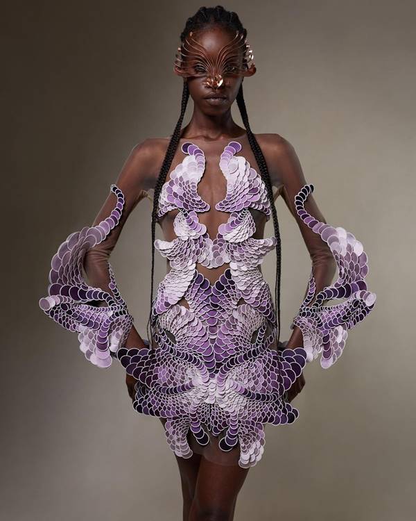 Look by Iris van Herpen de alta-costura para o outono/inverno 2021