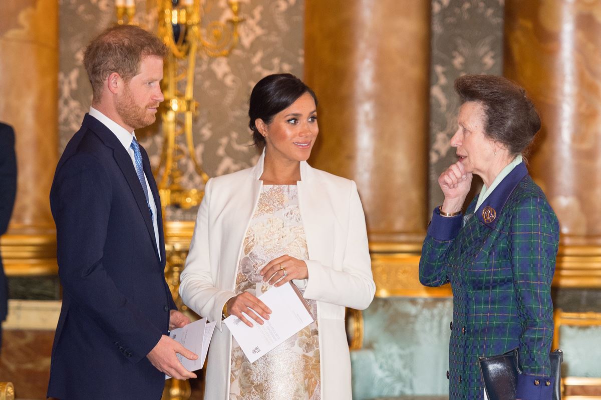 Príncipe Harry, Meghan Markle e princesa Anne