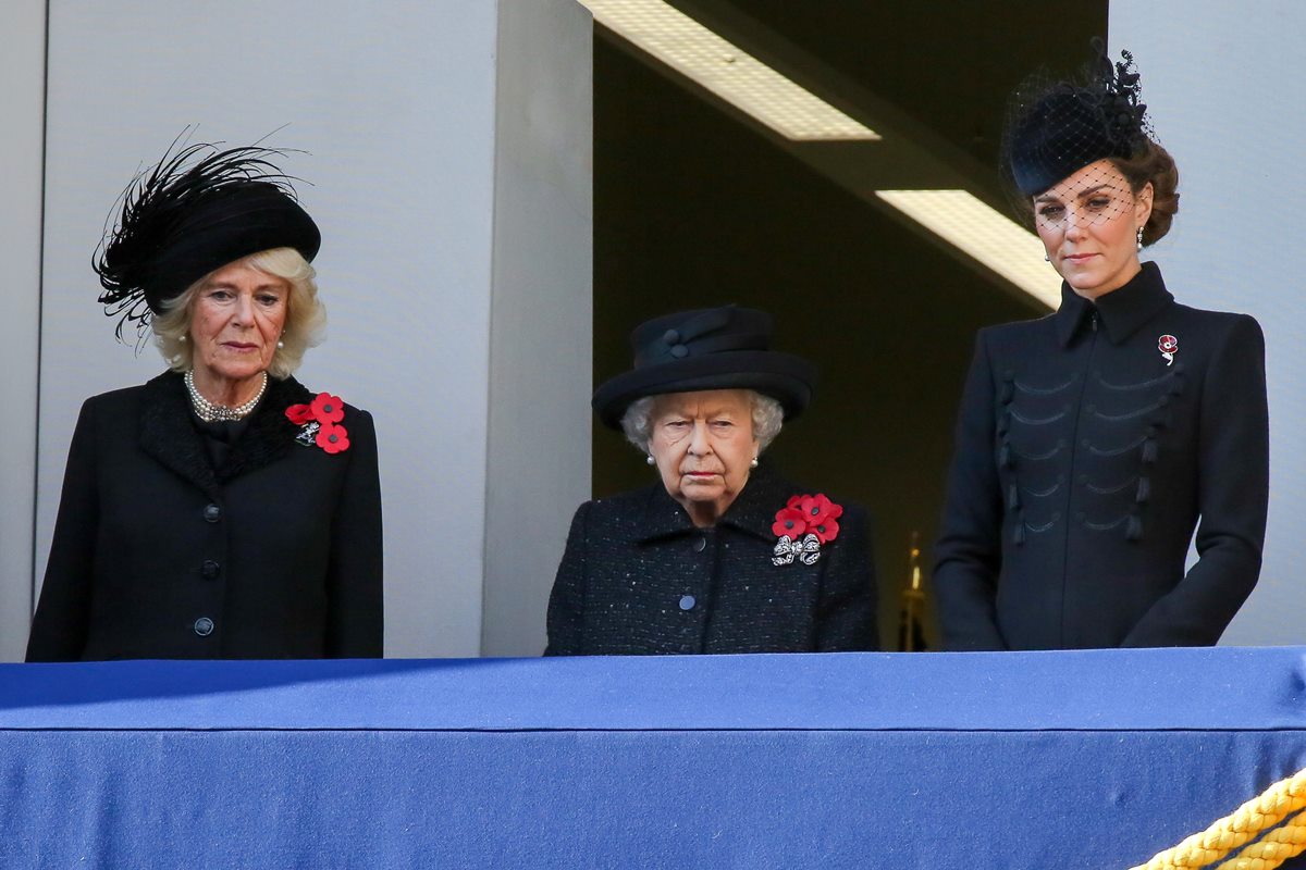 Camilla Parker, rainha Elizabeth e Kate Middleton