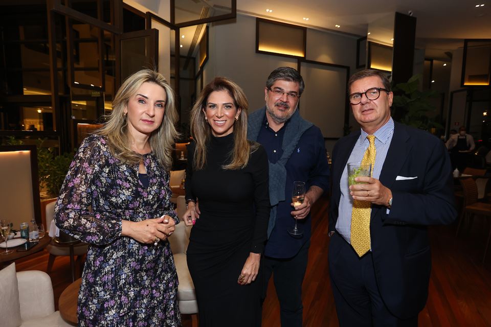 Renata Pereira, Juliana Sabino, Bene Oliveira e Francesco Azzarello