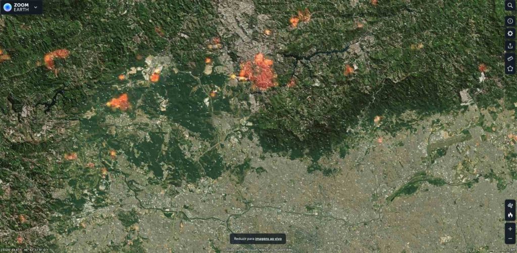 Imagem de satélite mostra focas de incêndio na Grande São Paulo