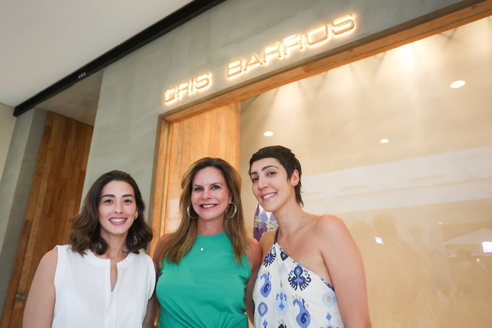 Stella Sartório, Claudia Salomão e Naiara Roriz