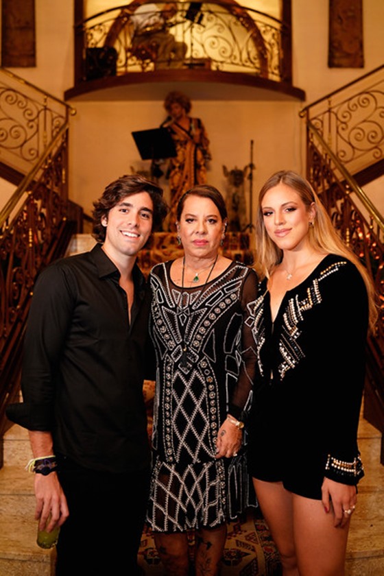 Marcos, Marta e Maria Valentina Salomão