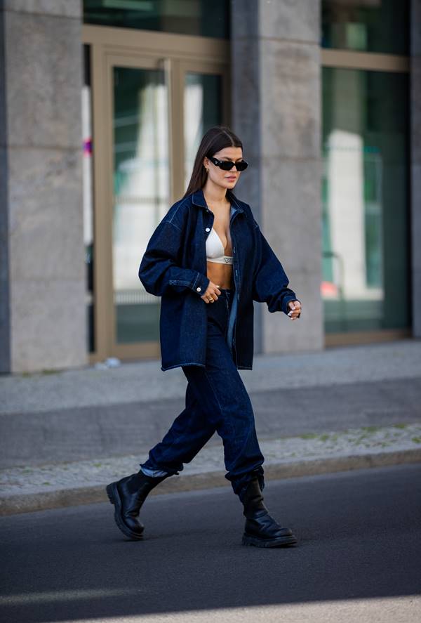 Jaqueta jeans no street style