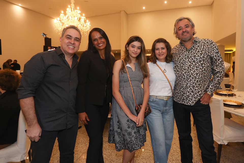 Cadson Lopes da Silva, Tatiane da Silva Lopes, Maria Luisa, Marcelo e Cristina Serakieds