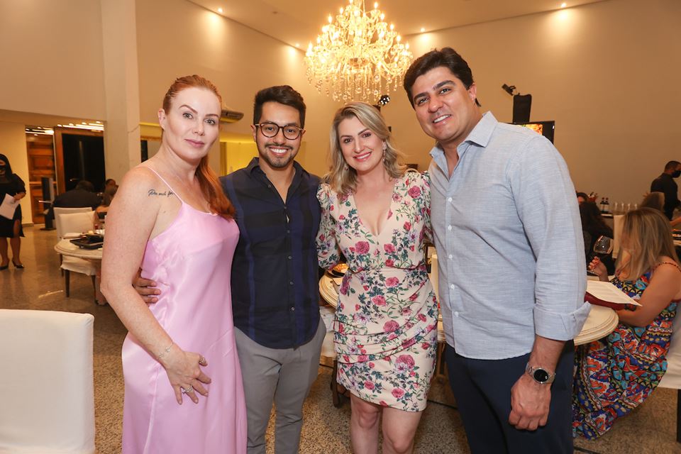 Juliane Guiotti, Hyago Cavalcante, Tais Stertz e Diogo Lustosa