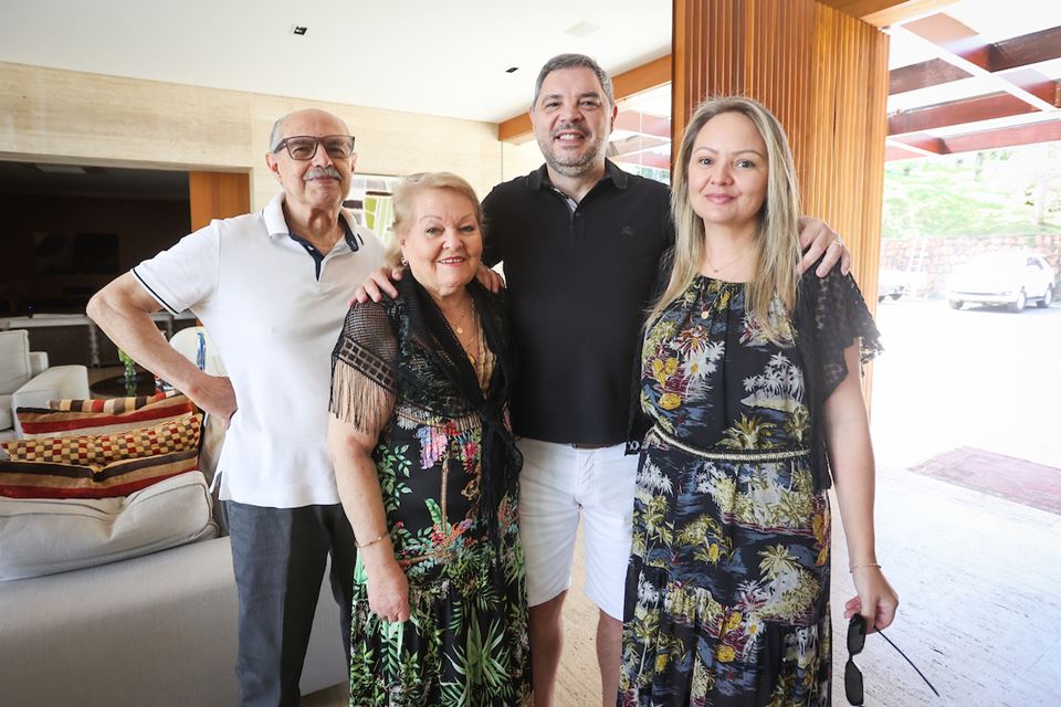 Leão Caio, Maria Edelmo, Ricardo Martins e Adriana Martins