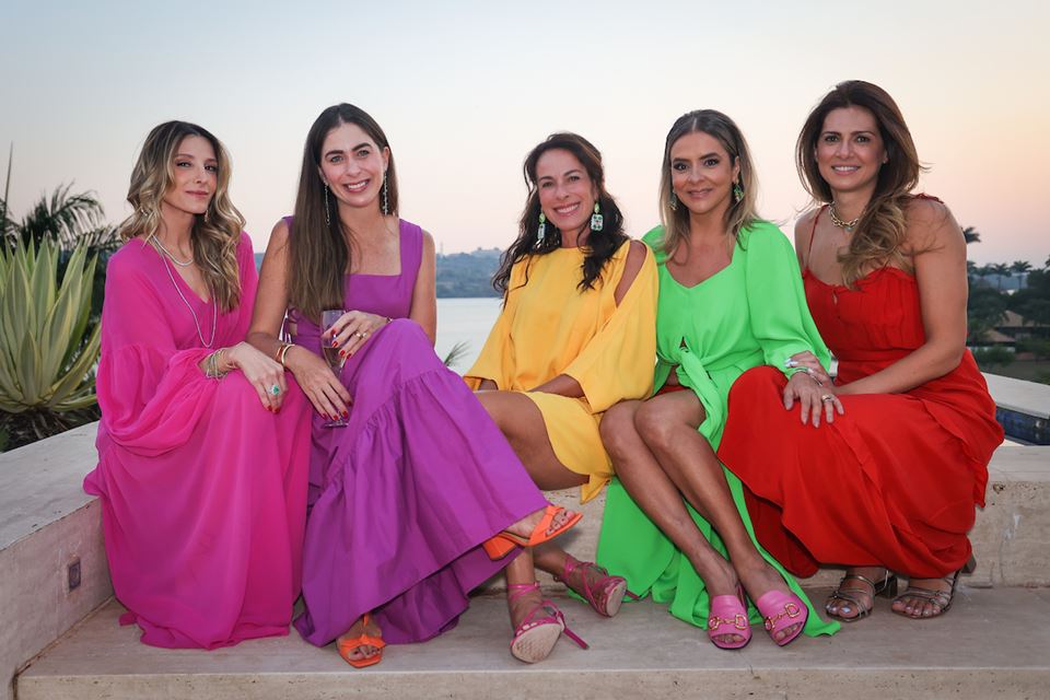 Mayra Perin, Caroline Collor, Andréa Cabrera, Silvana Chaves e Thaienne Fernandes