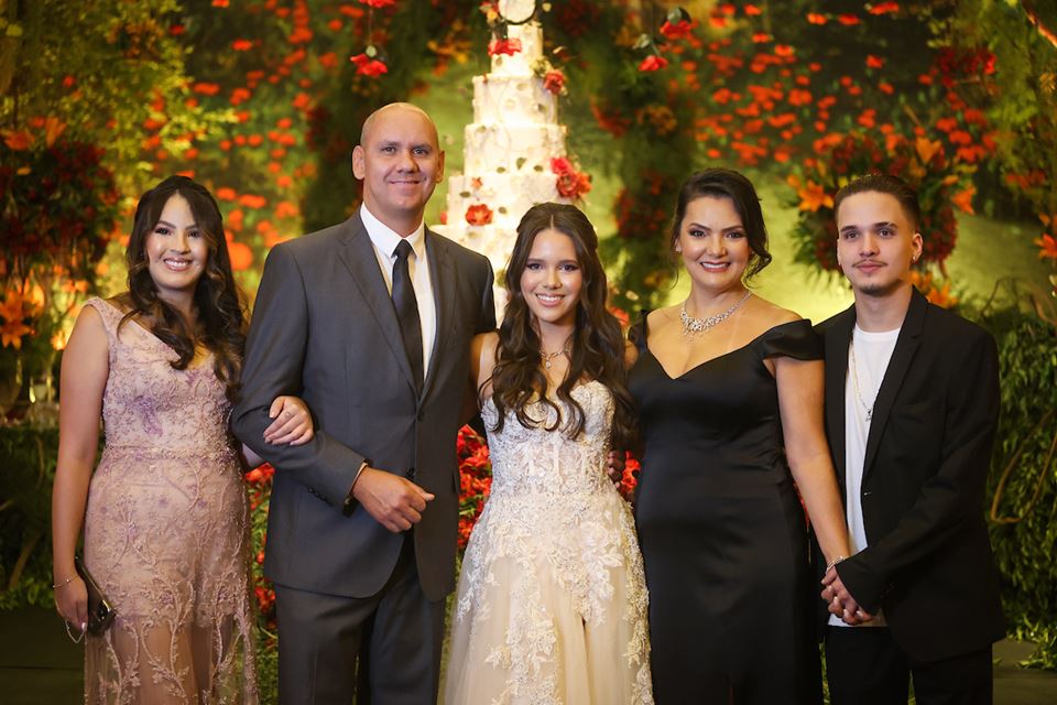 Samara Lim, Maurício Valim, Maria Luiza Lim, Danielle Lim e João Gabriel Lim