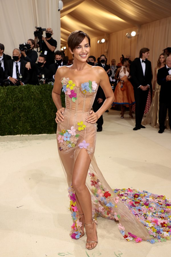 Irina Shayk no Met Gala 2021