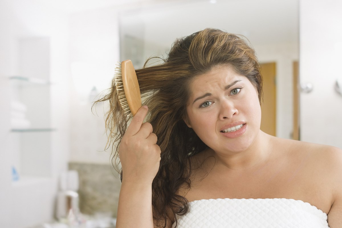 Cabelo - escova - mulher