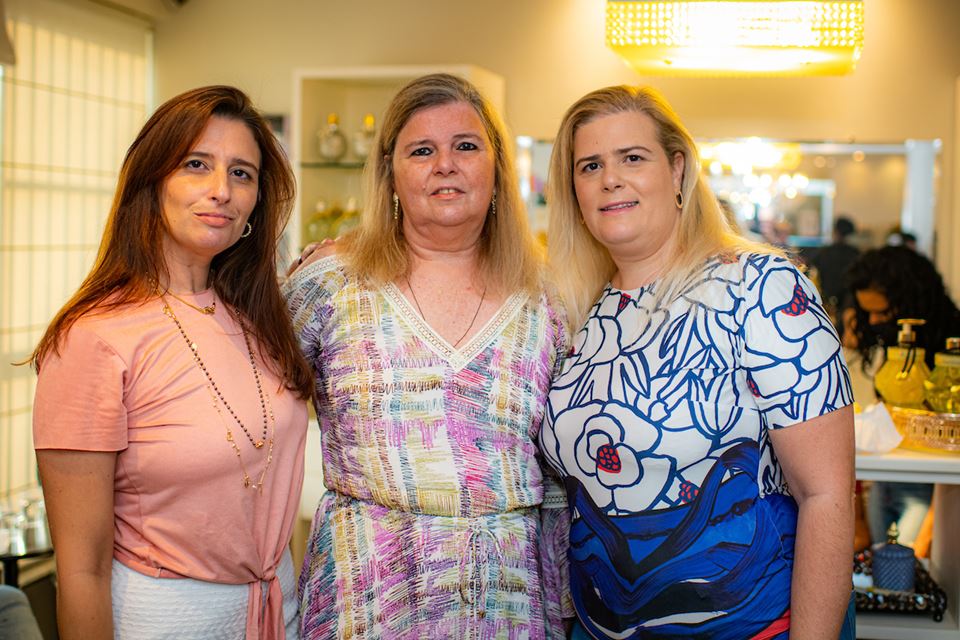 Isabela Naoum, Beth Naoum e Renata Naoum