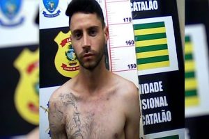 Robson Martins, de 29 anos, suspeito de agredir e queimar ex-namorada em catalão, goiás