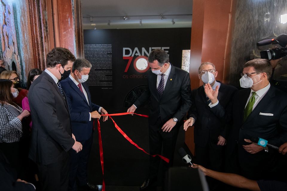 Exposição Dante 700 anos os Olhos de Beatriz, parceria da Câmara dos Deputados e da Embaixada da Itália