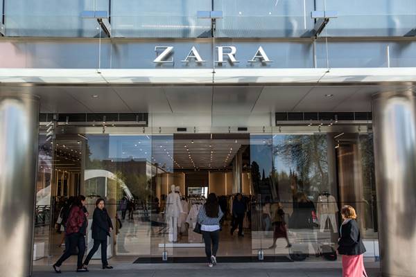 People entering to the world's biggest Zara during the