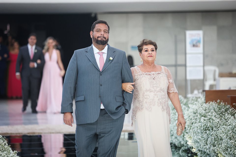 22/10/2021. Brasília-DF. Casamento Marina Nardelli e Rafael Barbosa na Catedral de Brasília. Fotos: Arthur Menescal/Especial Metrópoles