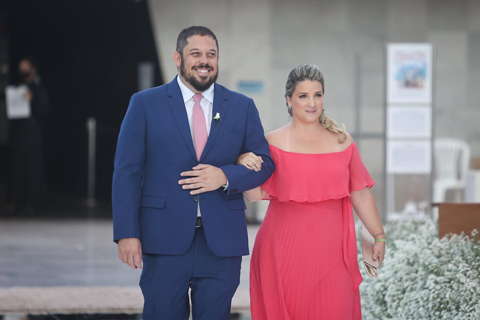 22/10/2021. Brasília-DF. Casamento Marina Nardelli e Rafael Barbosa na Catedral de Brasília. Fotos: Arthur Menescal/Especial Metrópoles