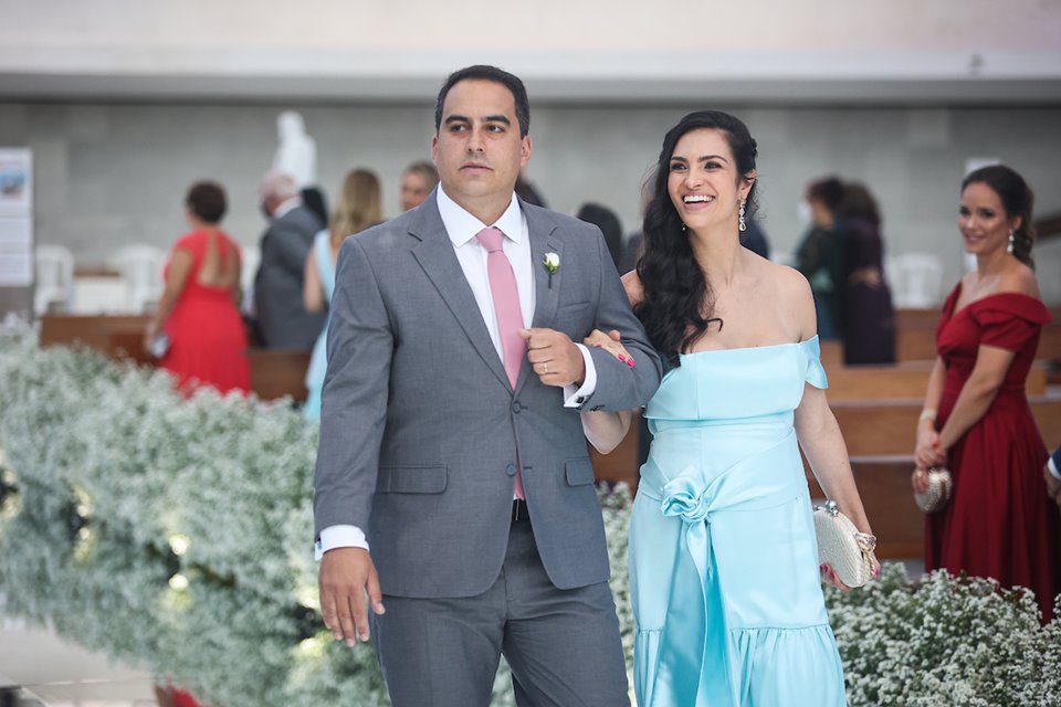 22/10/2021. Brasília-DF. Casamento Marina Nardelli e Rafael Barbosa na Catedral de Brasília. Fotos: Arthur Menescal/Especial Metrópoles