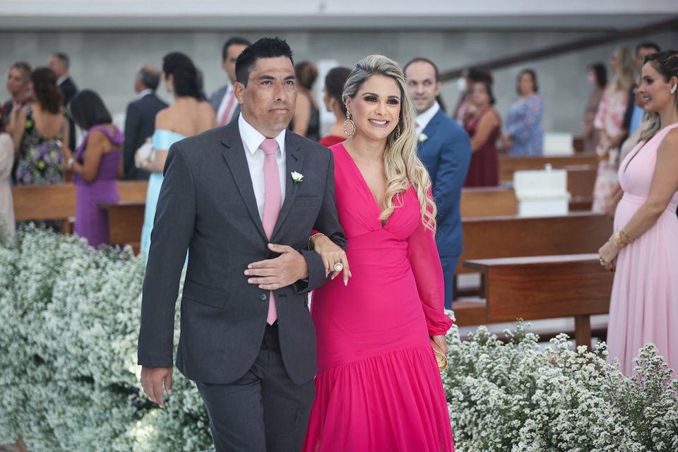 22/10/2021. Brasília-DF. Casamento Marina Nardelli e Rafael Barbosa na Catedral de Brasília. Fotos: Arthur Menescal/Especial Metrópoles