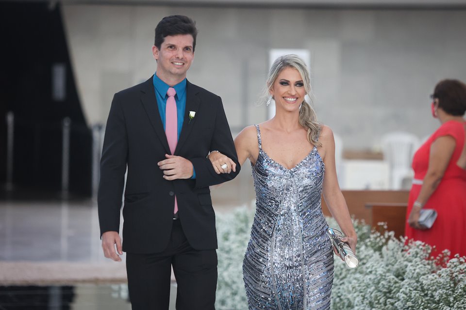 22/10/2021. Brasília-DF. Casamento Marina Nardelli e Rafael Barbosa na Catedral de Brasília. Fotos: Arthur Menescal/Especial Metrópoles