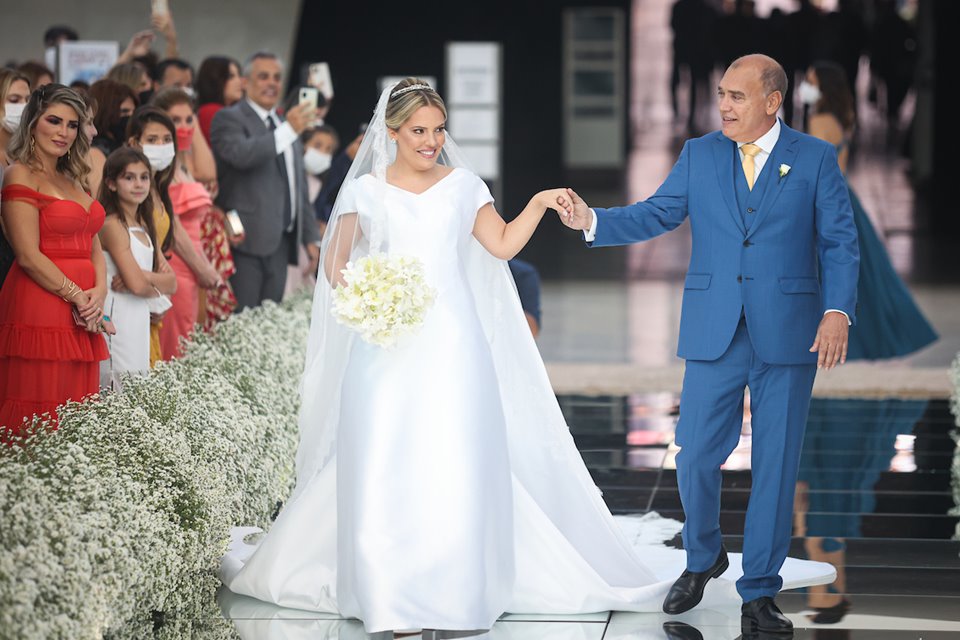 22/10/2021. Brasília-DF. Casamento Marina Nardelli e Rafael Barbosa na Catedral de Brasília. Fotos: Arthur Menescal/Especial Metrópoles