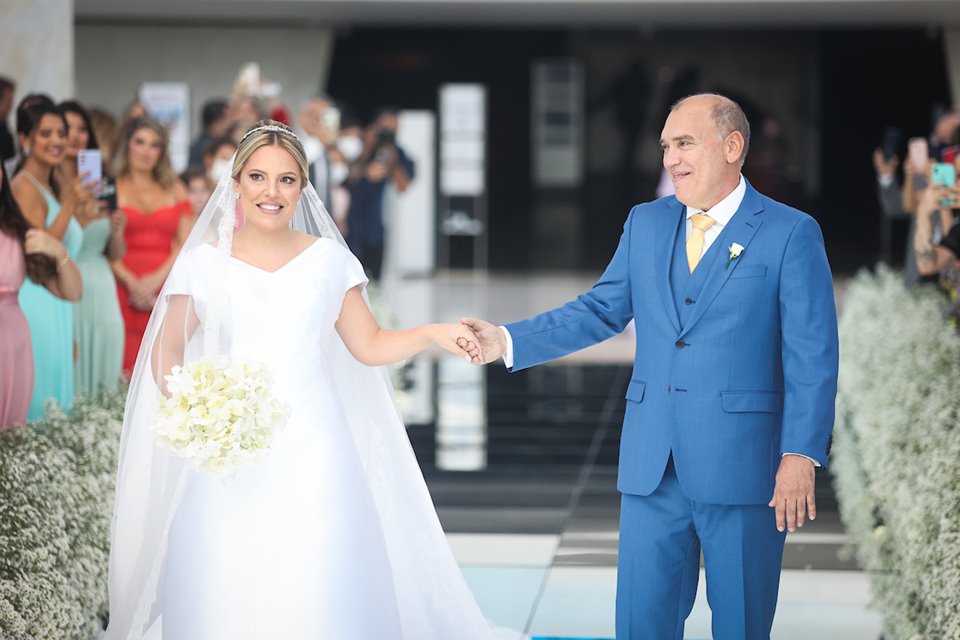 22/10/2021. Brasília-DF. Casamento Marina Nardelli e Rafael Barbosa na Catedral de Brasília. Fotos: Arthur Menescal/Especial Metrópoles