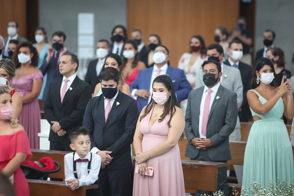 22/10/2021. Brasília-DF. Casamento Marina Nardelli e Rafael Barbosa na Catedral de Brasília. Fotos: Arthur Menescal/Especial Metrópoles