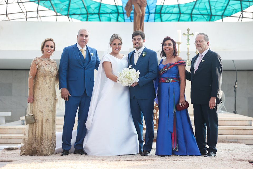 22/10/2021. Brasília-DF. Casamento Marina Nardelli e Rafael Barbosa na Catedral de Brasília. Fotos: Arthur Menescal/Especial Metrópoles