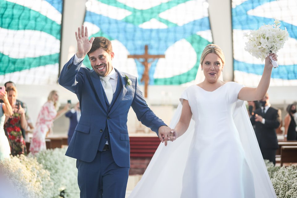 22/10/2021. Brasília-DF. Casamento Marina Nardelli e Rafael Barbosa na Catedral de Brasília. Fotos: Arthur Menescal/Especial Metrópoles